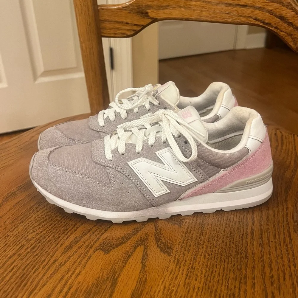 New Balance 996 Grey Pink Sneakers Women’s 7 WL996BC Athletic Lifestyle